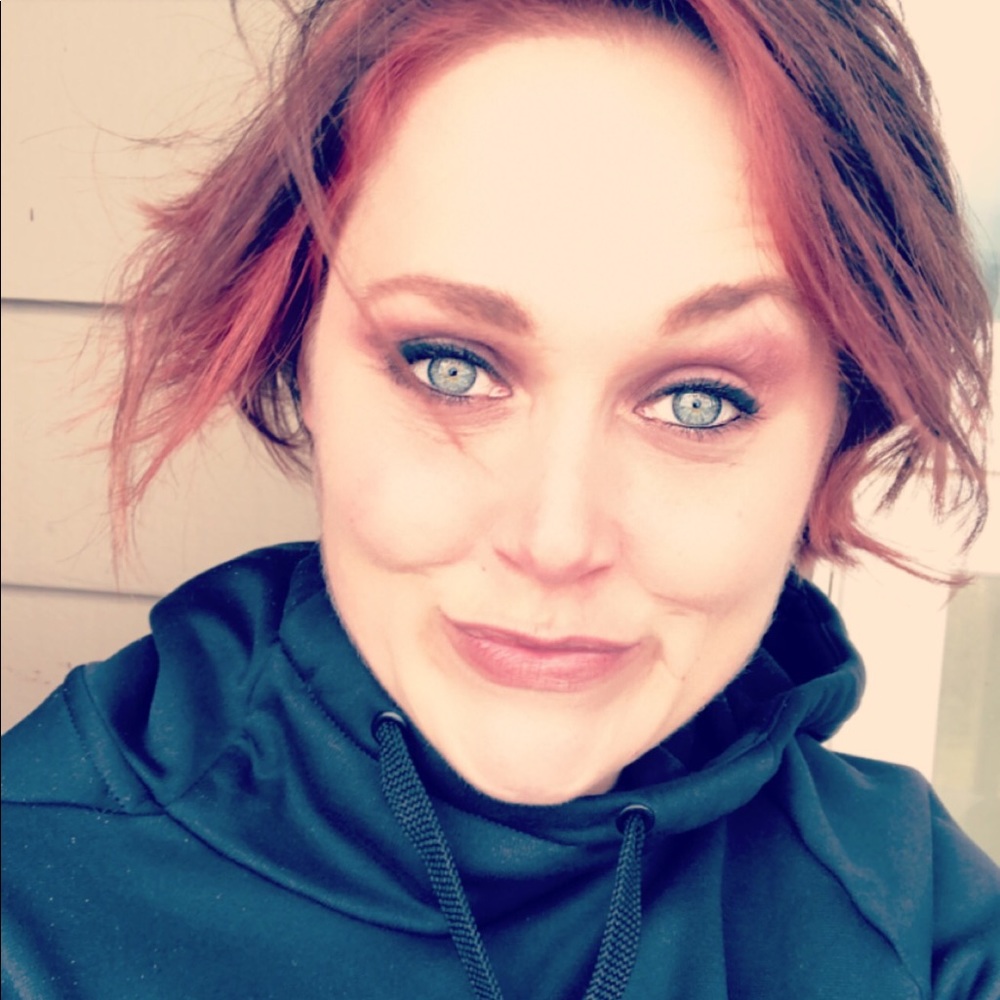 Meet your Posher, Amanda l